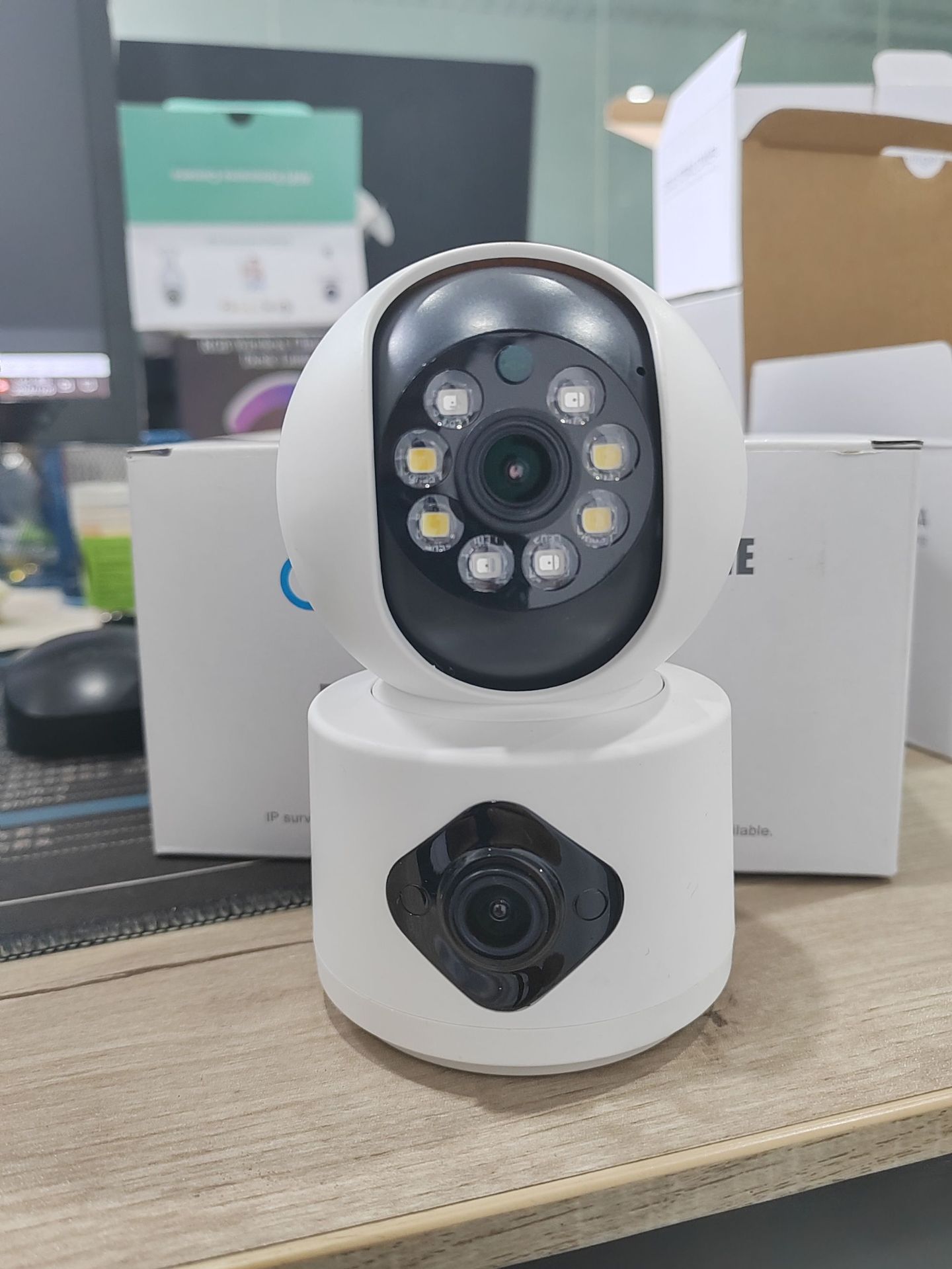 Baby Products Video - YI Lot APP 4MP Dual Lens